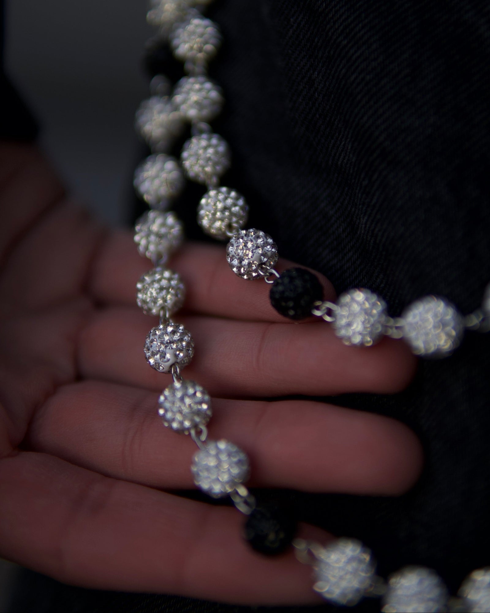 ZEBRA ORB POCKET CHAIN