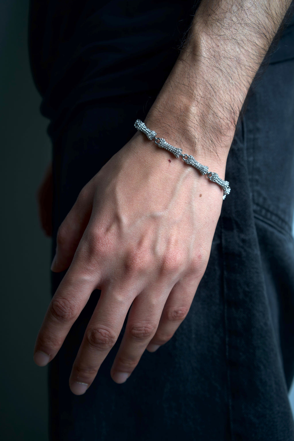 GlassHouse™ 3mm SILVER BONE BRACELET