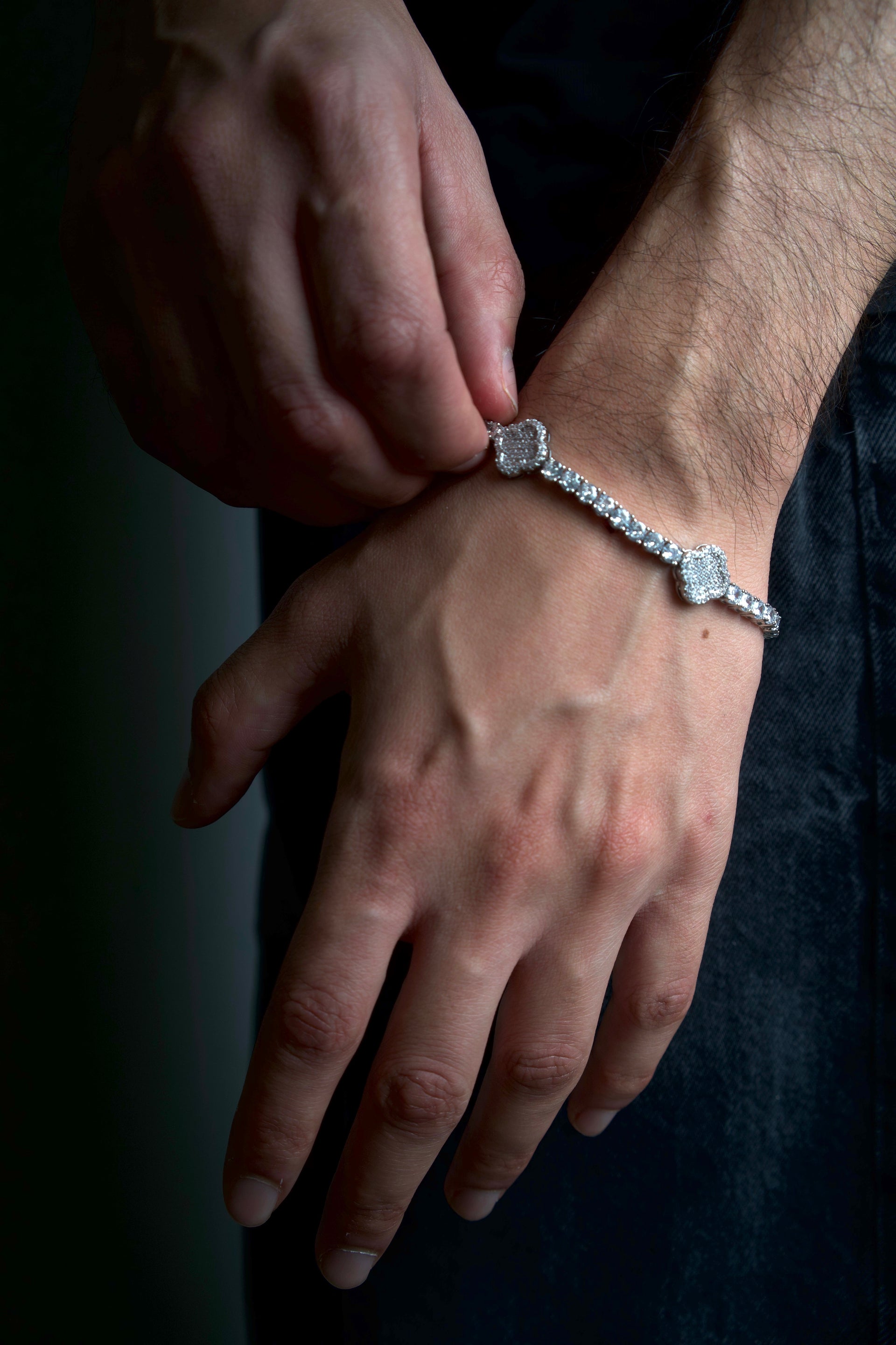 GlassHouse™ CLOVER TENNIS BRACELET