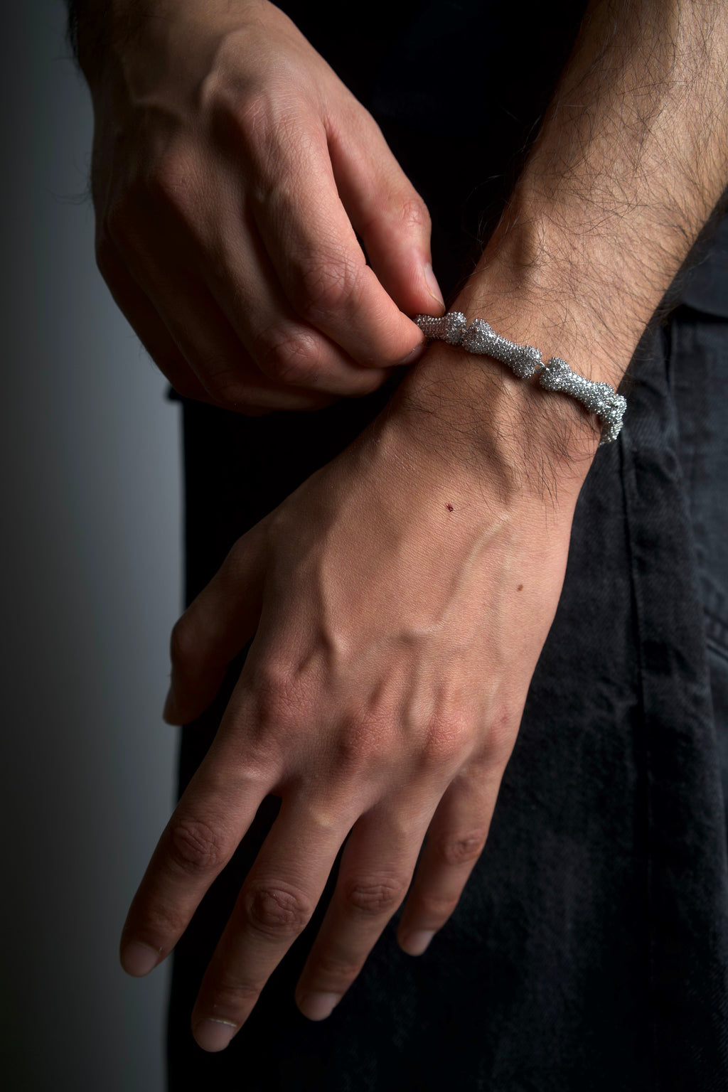 GlassHouse™ 5mm SILVER BONE BRACELET