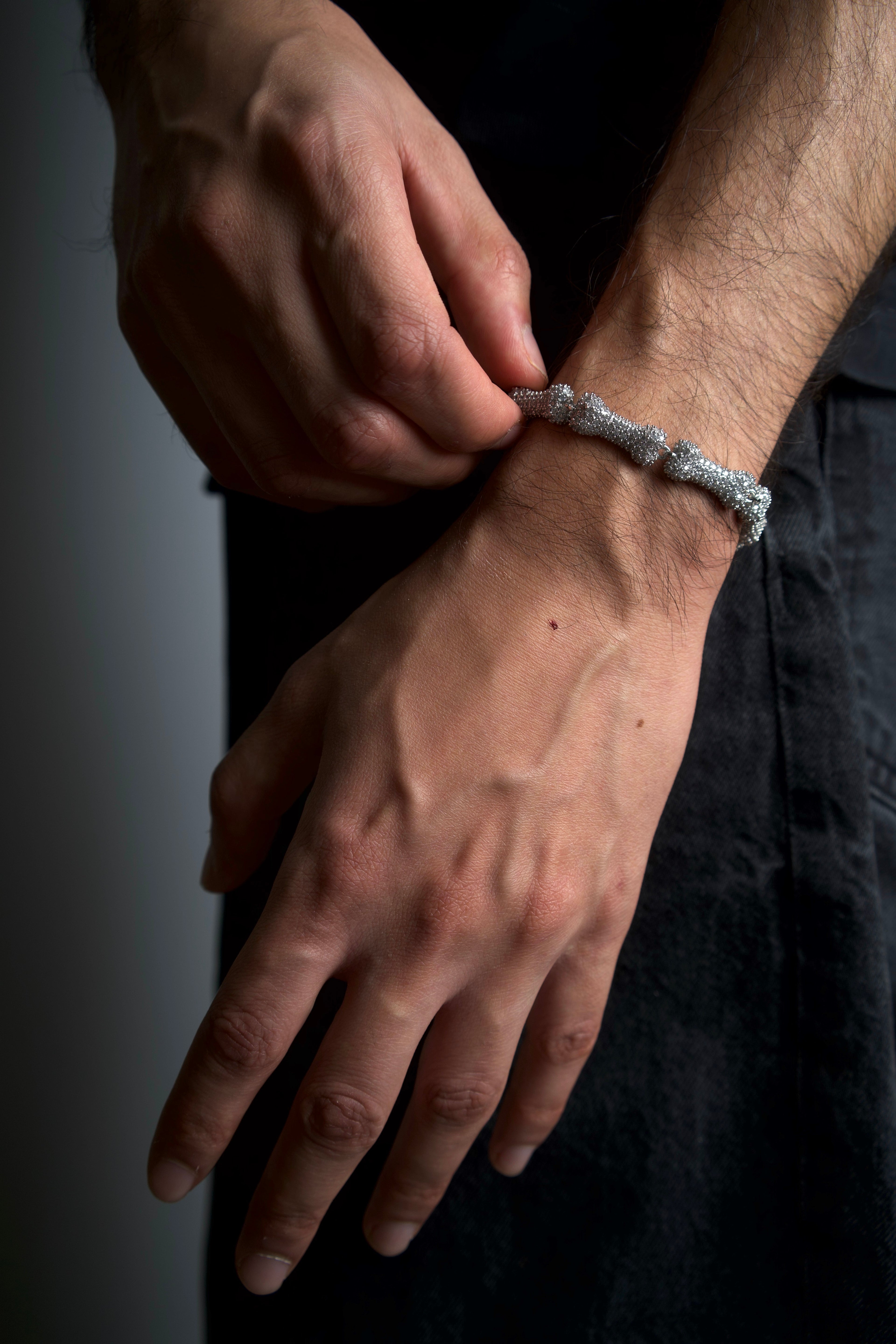 GlassHouse™ 5mm SILVER BONE BRACELET