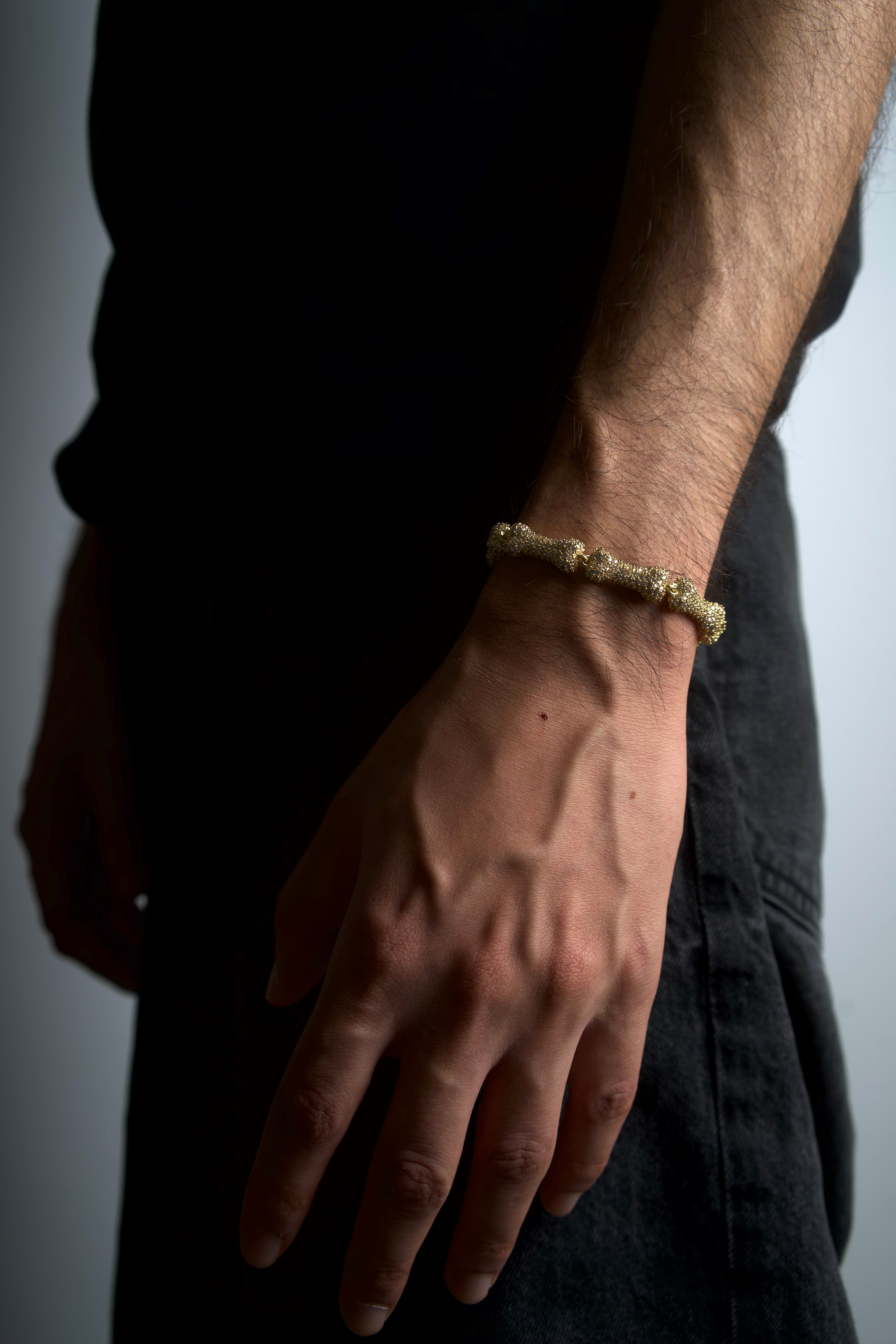 GlassHouse™ 5mm GOLD BONE BRACELET