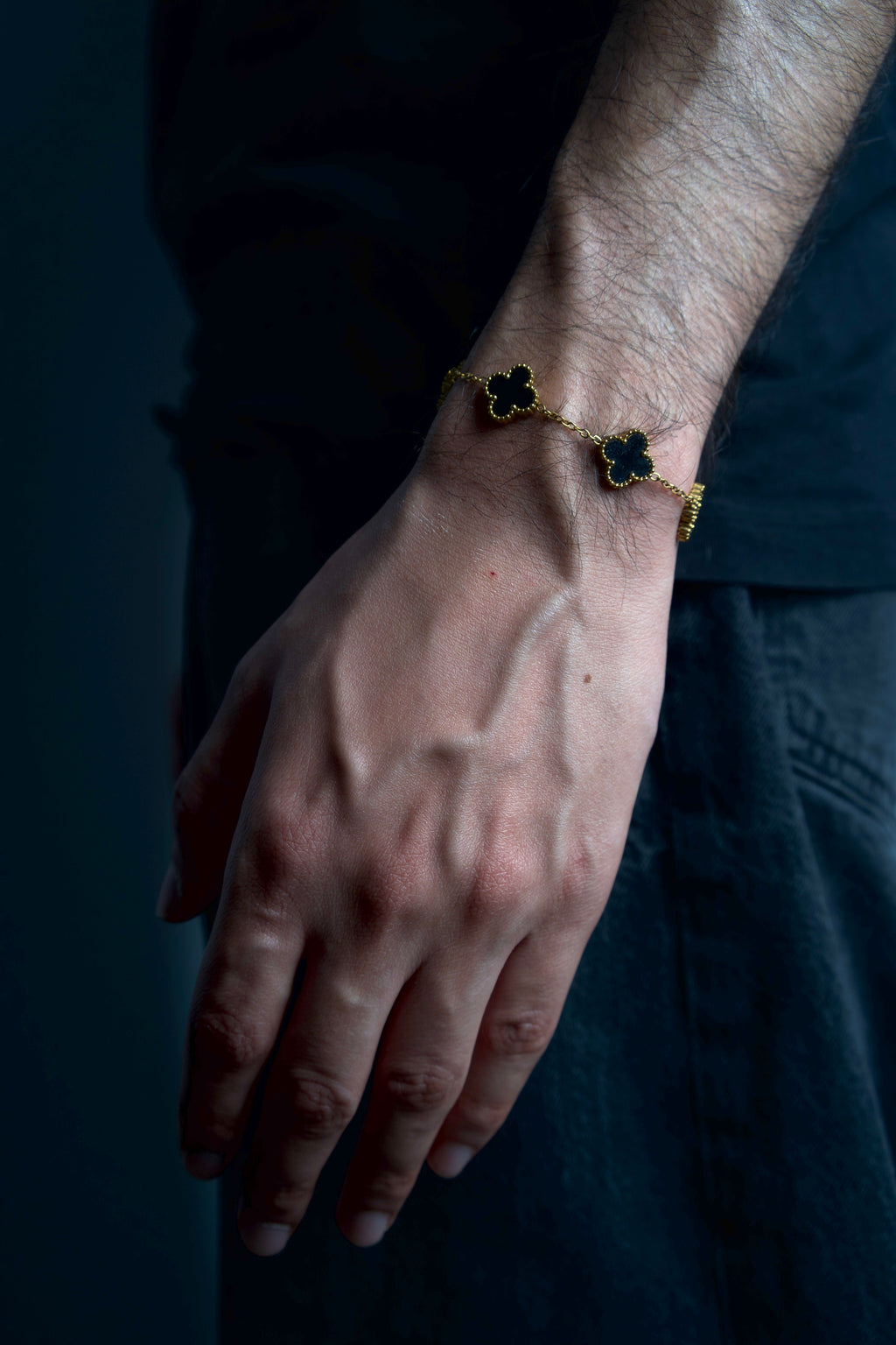 GlassHouse™ BLACK CLOVER BRACELET